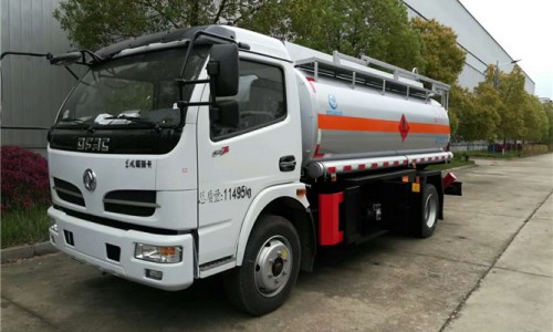 10立方東風(fēng)多利卡加油車 
